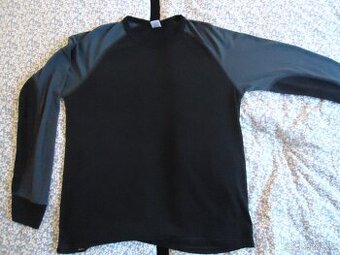 Tričko se zateplením oblasti beder, vel. M/L