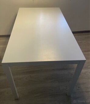 Jídelní stůl IKEA