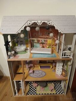 Domeček pro panenky