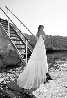 Lehké svatební šaty s krajkovým živůtkem – vel. 40, 1x nošen