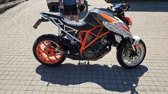 KTM 1290 superduke