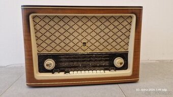 Starožitné rádio Tesla Hymnus 625 A.