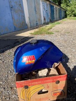 Jawa 350/640 nádrž