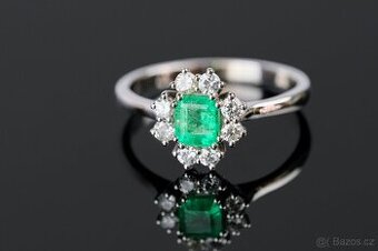 Prsten se smaragdem 0,53 ct a diamanty 0,31 ct, zlato 585/10