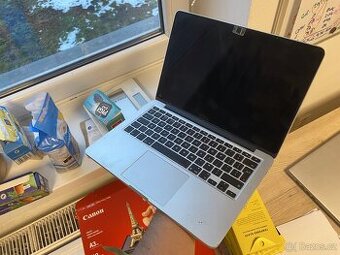 Apple MacBook Pro 13" (Retina) (model A1502)