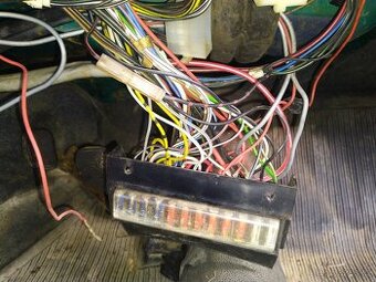 Kompletní, původní elektro - inštalace