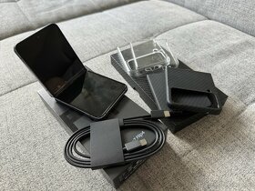 Samsung Galaxy Z Flip4 5G 8 GB / 256 GB