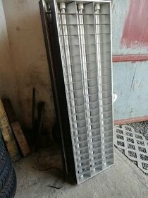 Světlo Siemens 3 zářivky.