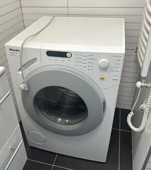 Inteligentní pračka MIELE NOVOTRONIC na 6kg A+++
