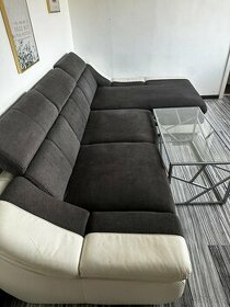 Obývací rozkládací sedačka s úložným prostorem