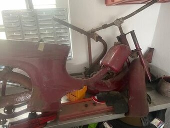 Jawa 555 pionyr kompletni nove dily za 15tisic