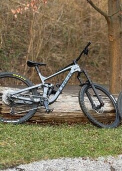Trek Slash 7 2023