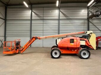 PRACOVNÍ TERÉNNÍ KLOUBOVÁ PLOŠINA JLG 600 AJ - 1