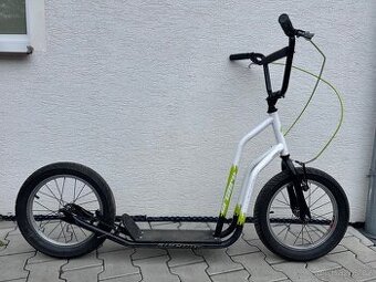Koloběžka Arcore 6TEEN, kola 16"/16"