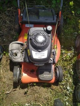 Benzínová sekačka s pojezdem Huricane DG450+Husqvarna