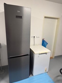Lednice Beko RCNA406E40LZXR