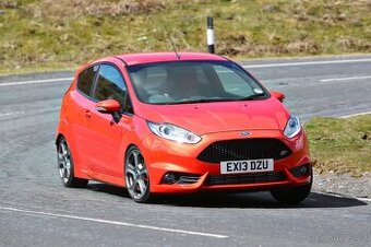 Ford fiesta ST 2013 nárazník