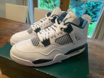 Jordan 4 Retro Oxidized Green