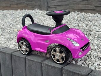 RŮŽOVÉ AUTO ODRÁŽEDLO
