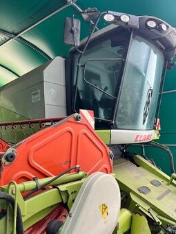 Claas Avero 240 - 1