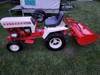 Traktor Gutbrod 1032