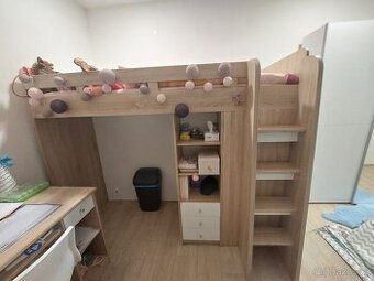 Vysoká dětská postel multifunkční
