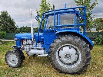 Traktor ZETOR 4011