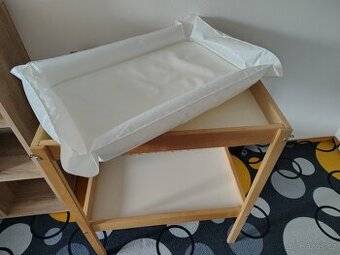 Přebalovací pult IKEA