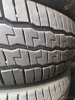 215/75R16C 113/111R IMPERIAL