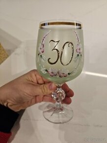 Sklenička 30