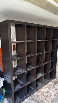 Vybavení prodejny mobilních telefonů a příslušenství