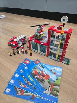 Lego legendárni Hasičská stanice 60004