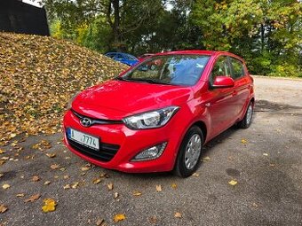 Hyundai i20 1.1CRDi led-denni svícení klima