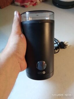 Elektrický mlýnek na kávu