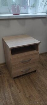 Noční stolek dub sonoma