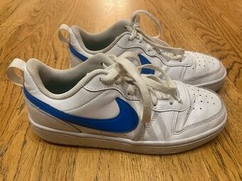 Tenisky NIKE, bílo-modré, vel. 37,5 (stélka 23,5)