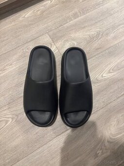 Yeezy slides