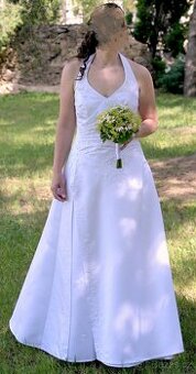 Bílé svatební šaty velikost 38-44