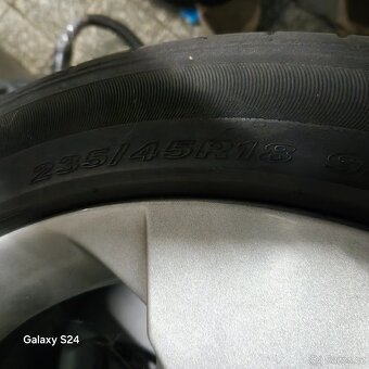 Alu kola Ford  S-max