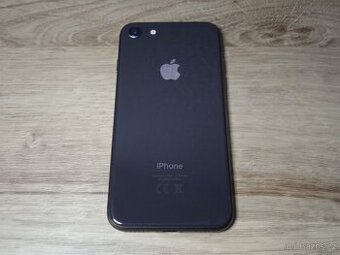 Apple iPhone 8 64GB Vesmírně šedý