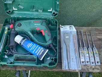 Vrtací/bourací SDS+ kladivo Bosch PBH 2100 RE+příslušenství