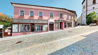 PRODEJ KOMERČNÍHO DOMU V SAMÉM SRDCI TŘEBÍČE – UL. HASSKOVA