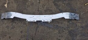 Vyztuha predniho narazniku bmw 511110031013