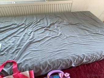 Daruji za odvoz matraci Ikea pro psa