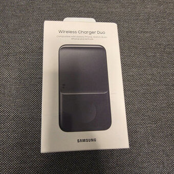 Samsung duální bezdrátová nabíječka černá nová