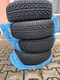 Prodám zimní pneumatiky 205/55R16