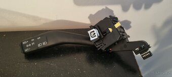 Páčka ovládání blinkrů Škoda Octavia II s tempomatem