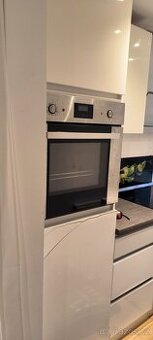 Vestavěná trouba respekta