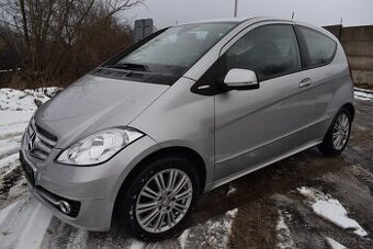 Mercedes-Benz A180 AUTOMAT,PO SERVISU