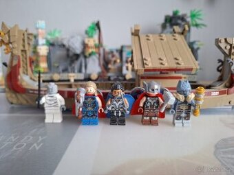 Lego Marvel loď s kozím spřežením